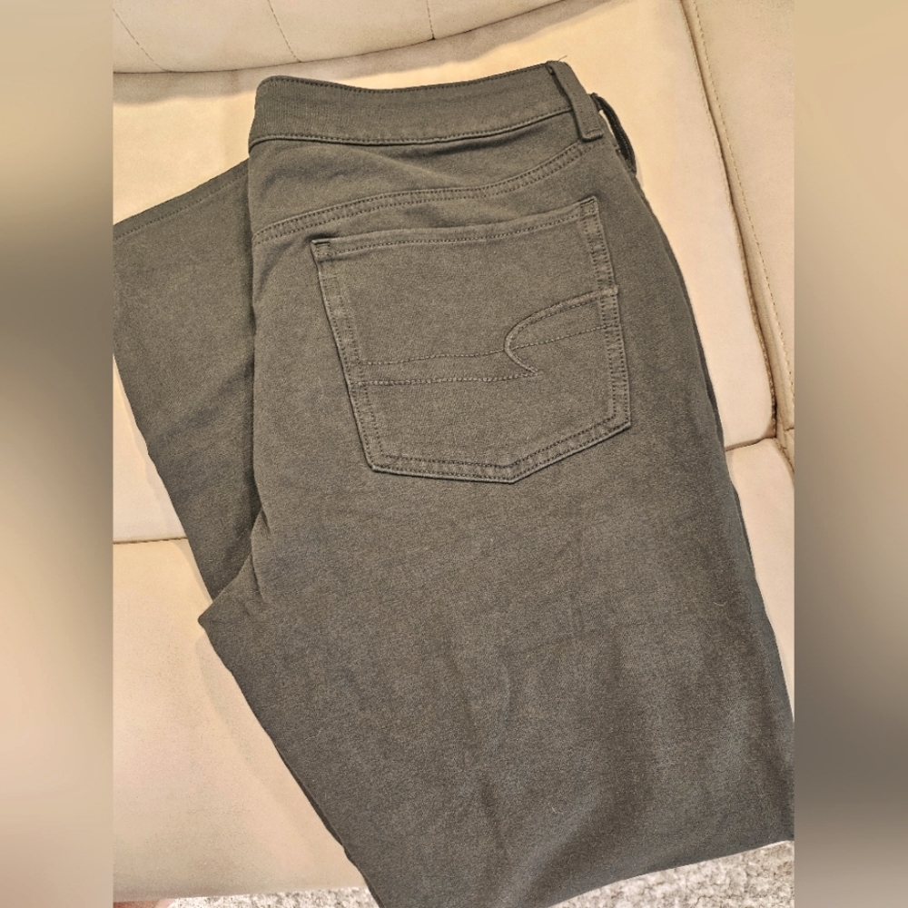 Green Size 14 American Eagle Jeggins Unworn Dark Forest Green Soft pants